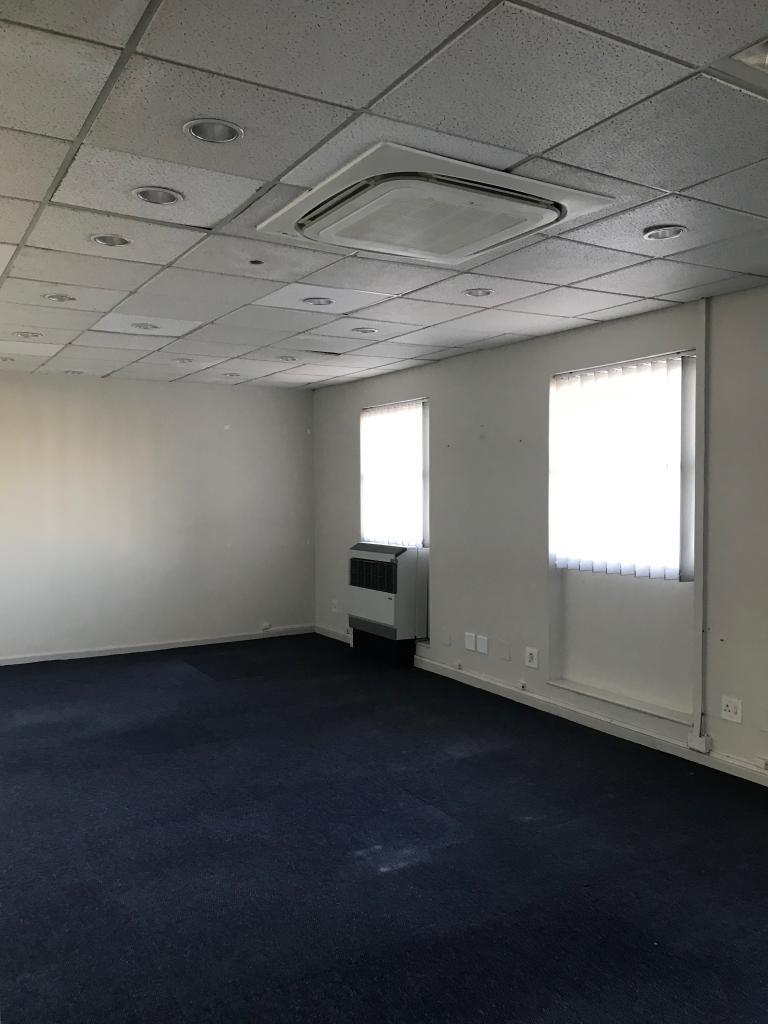 To Let commercial Property for Rent in Pinelands Western Cape